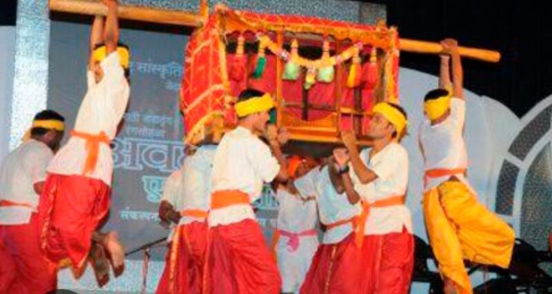 चिपळूण येथे पालखी नृत्य स्पर्धेचे आयोजन…