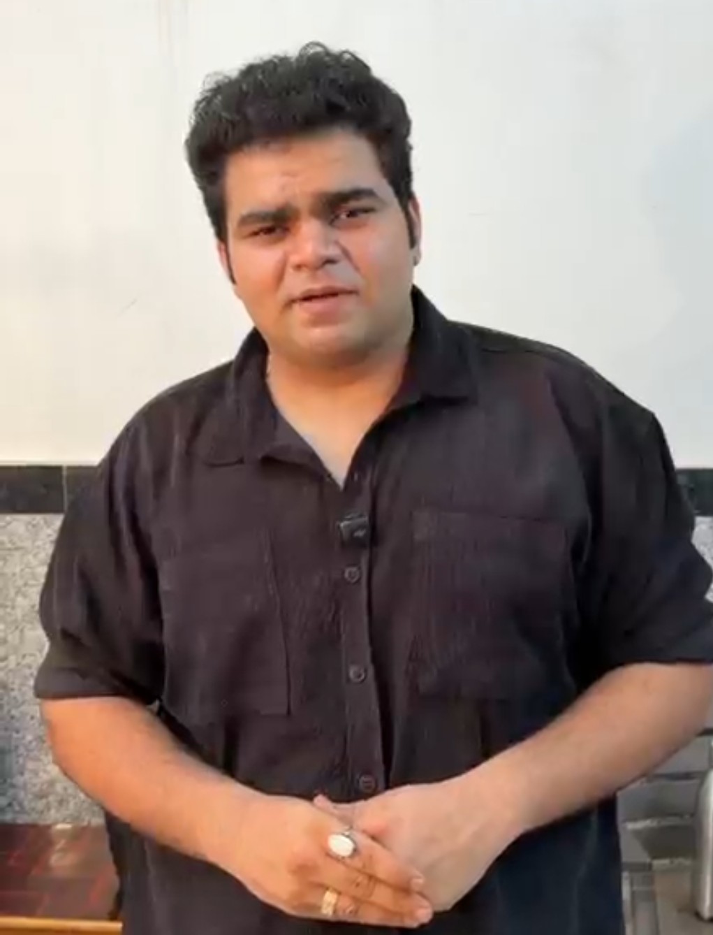 क्रिकेट स्पर्धेत डीजेचा कल्लोळ.. नाटकाचा झाला बेरंग…
