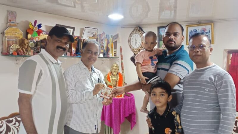 कोकण कडा मित्र मंडळाच्या वतीने  सुधाकर कदम व दिपक मोरे यांना ‘सुवर्ण होन’ भेट…